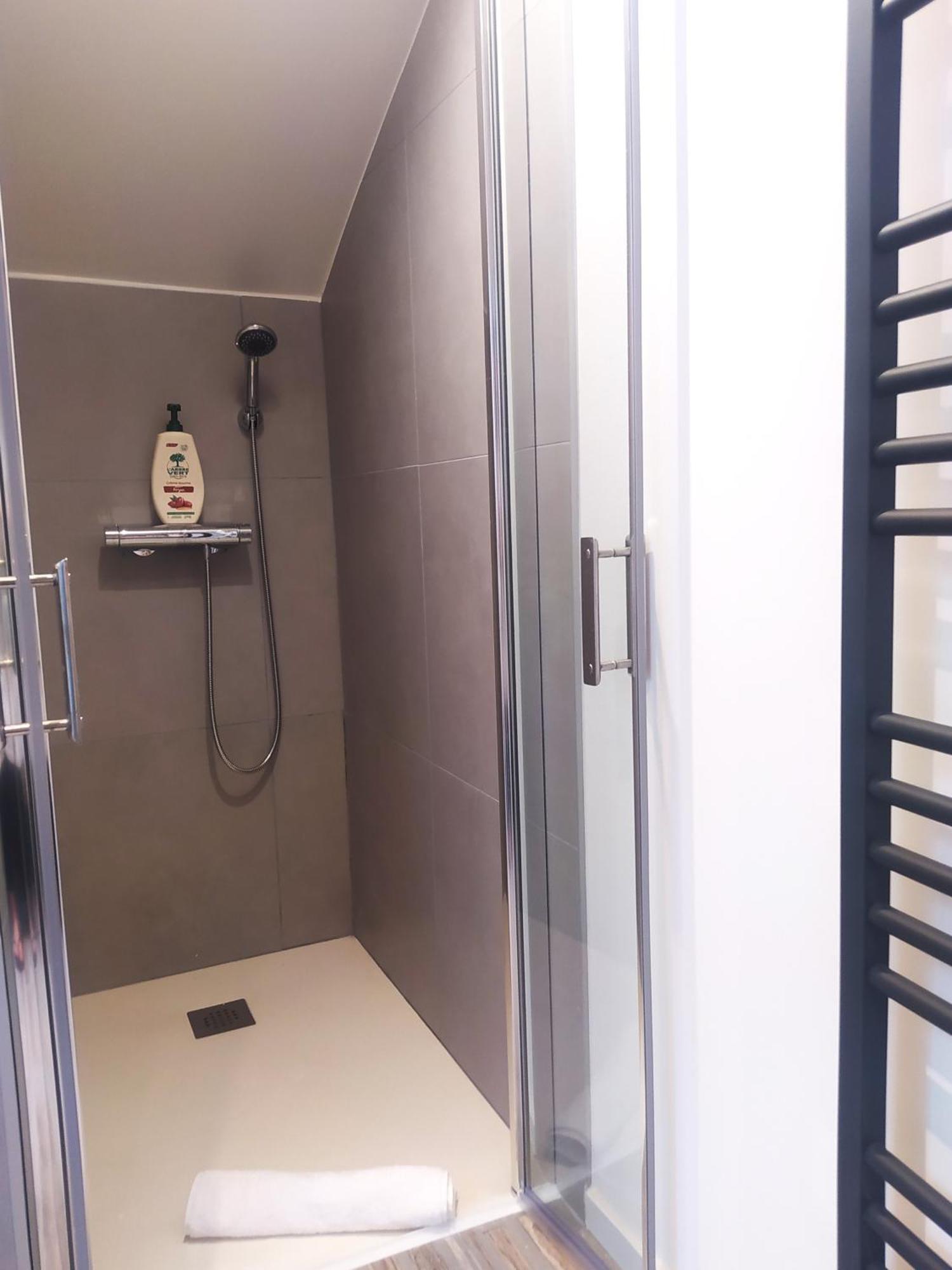 Suite Mansardee Independante, 25Min Lyon-Villefranche Chazay-d'Azergues Zewnętrze zdjęcie
